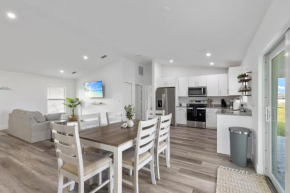 Modern Newly Built Cape Coral Vacation Rental